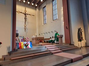 Einen Gottesdienst zum Gedenken  an den seligen Alojzije Stepinac hat die Kroatische Katholische Mission in der Pfarrkirche Sankt Michael in Aschaffenburg gefeiert.
