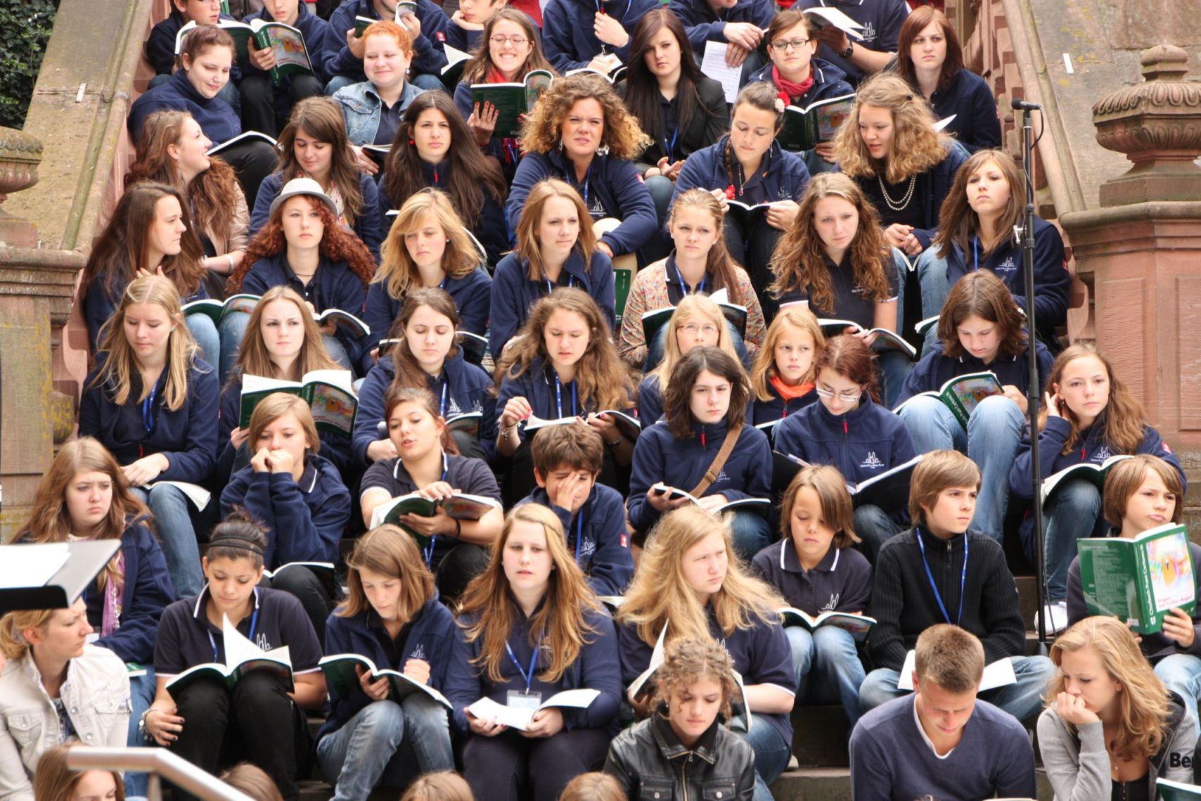 11-07-15 PueriCantores in AB 02-003.jpg