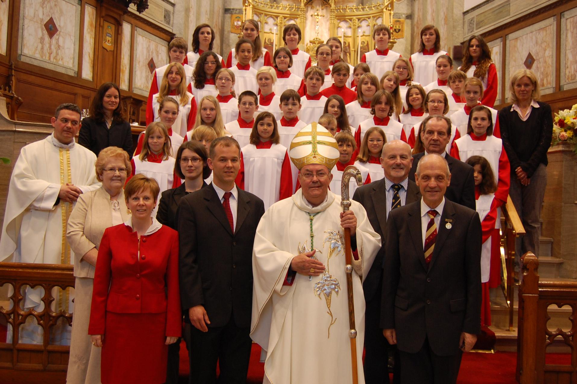 PERTH--STIFTSCHORKNABEN--UND---MÄDCHEN