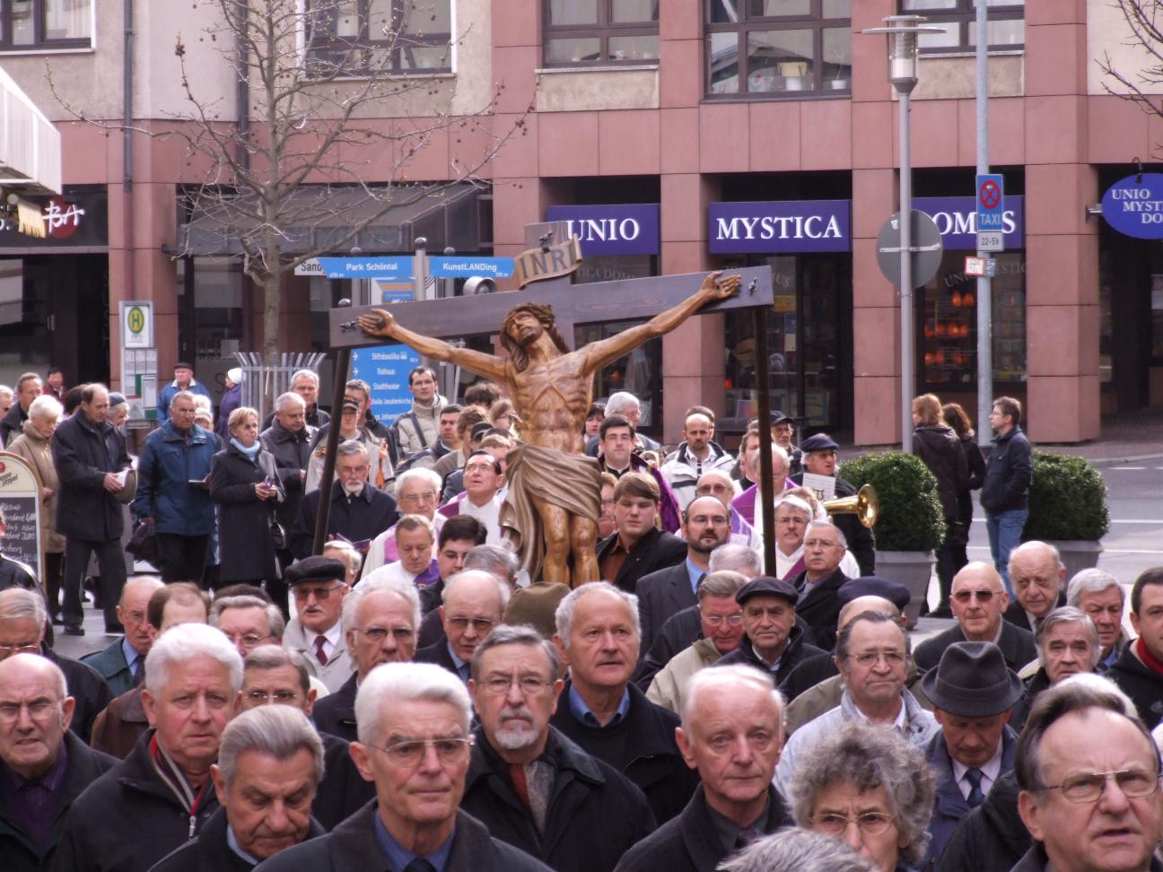 Kreuzprozession 08