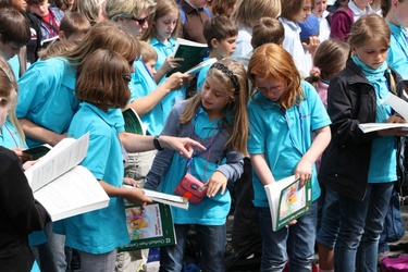 11-07-15 PueriCantores in AB 18-003.jpg