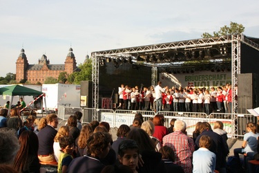 11-07-15 PueriCantores in AB 95-003.jpg