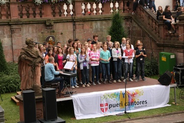 11-07-15 PueriCantores in AB 57-003.jpg