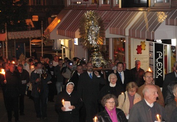 Lichterprozession 11 - 2.jpg
